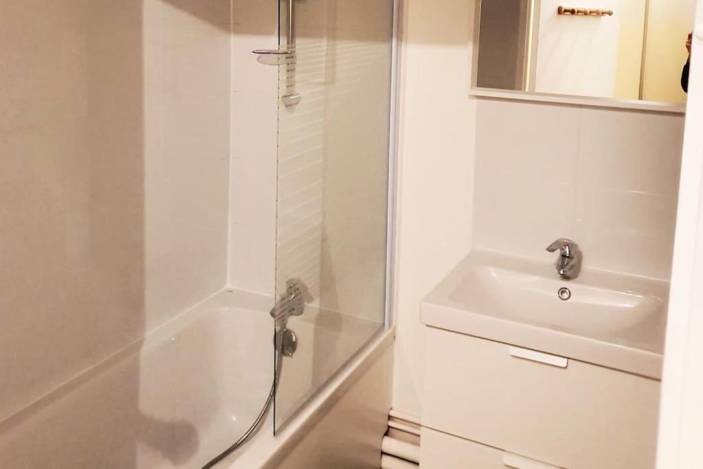 Le Jules Val - Studio Cosy En Residence + Parking + Wi-Fi Evry-Gregy-sur-Yerre Экстерьер фото